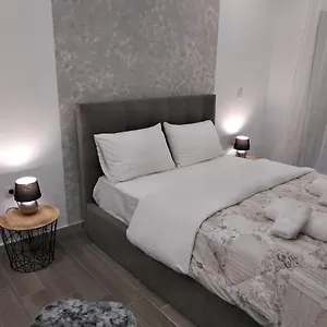 Navarino Jacuzzi Studio Θεσσαλονίκη